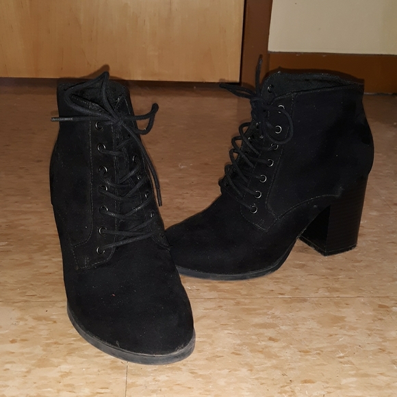 Vintage Shoes - Vintage Velvet Leather Booties
